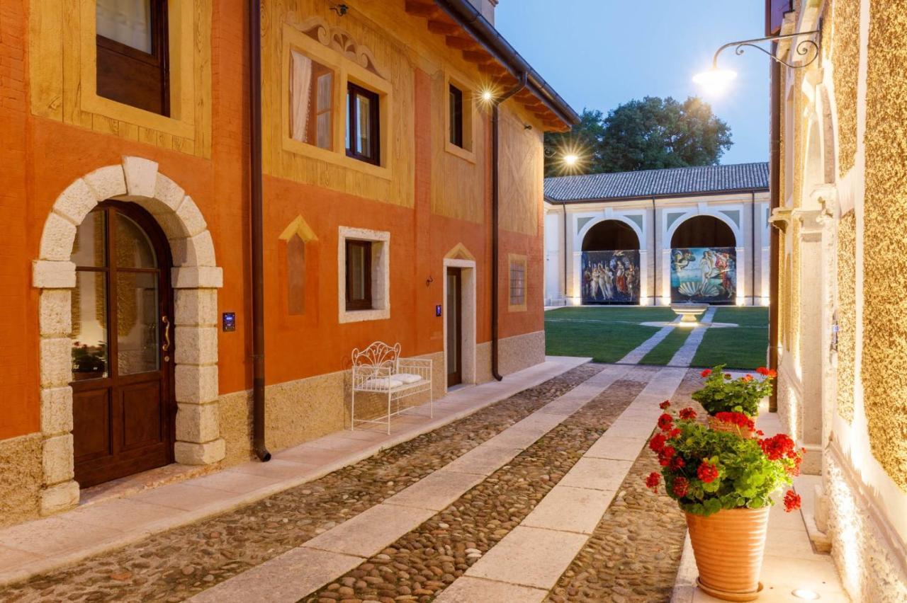 Villa Padovani Relais De Charme - Adults Only Pastrengo Eksteriør bilde