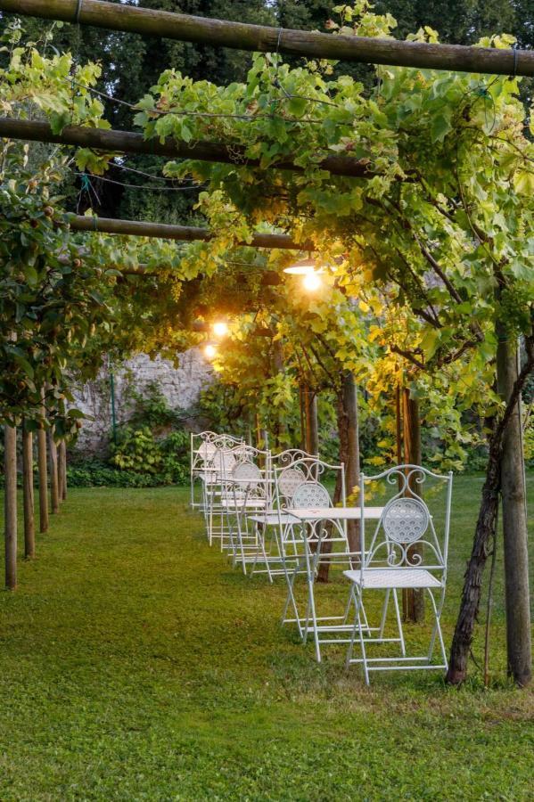 Villa Padovani Relais De Charme - Adults Only Pastrengo Eksteriør bilde
