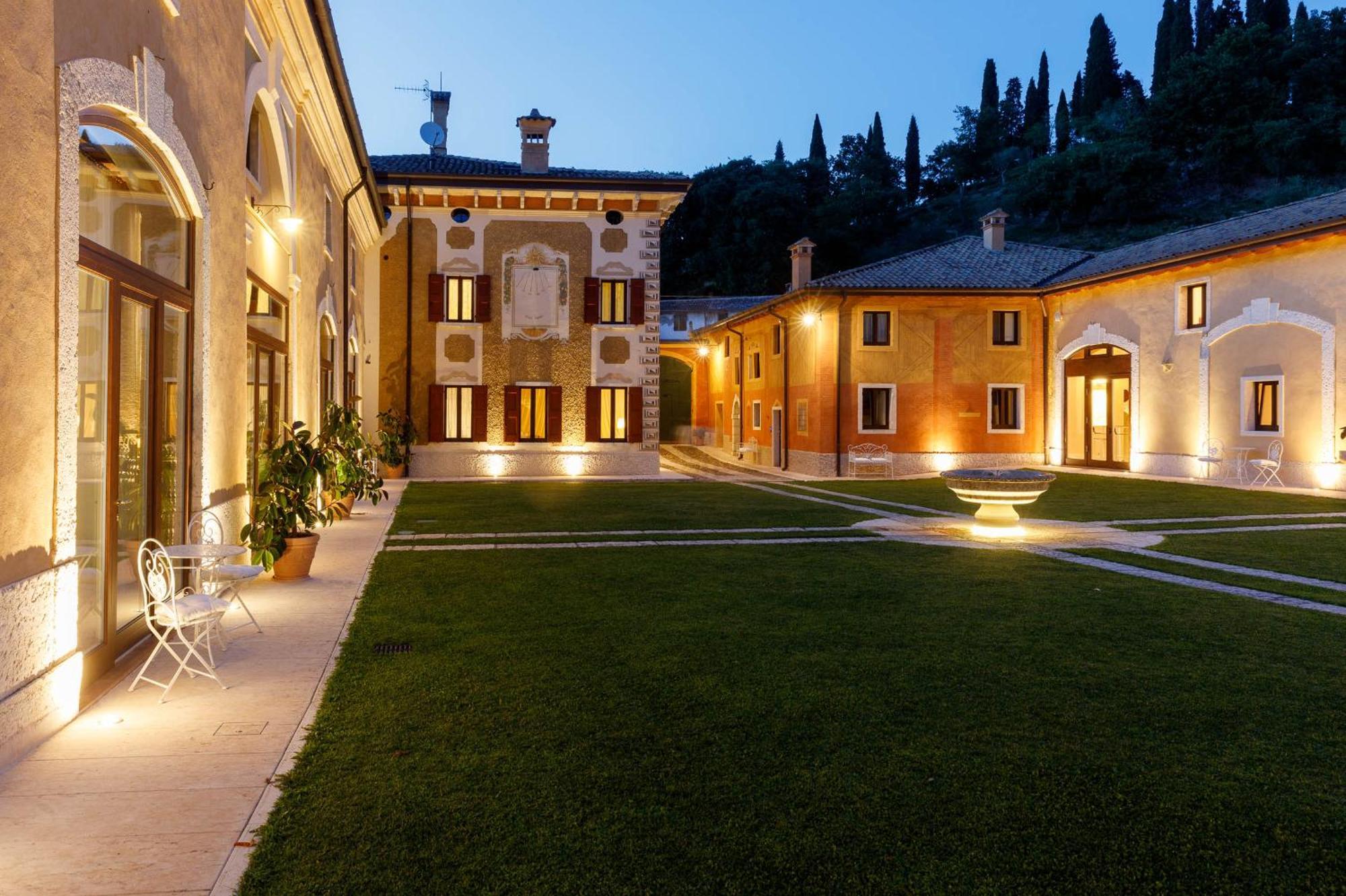 Villa Padovani Relais De Charme - Adults Only Pastrengo Eksteriør bilde
